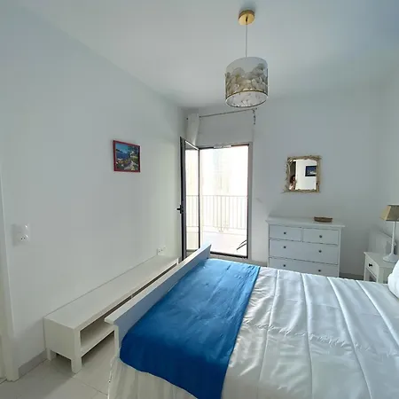 Apartment Bel T2 Neuf Avec Balcon, Parking Souterrain Et Proche Plage - Centre! - Fr-1-539-65 *