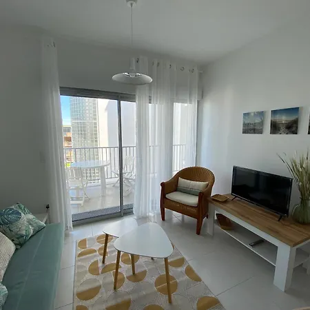 Bel T2 Neuf Avec Balcon, Parking Souterrain Et Proche Plage - Centre! - Fr-1-539-65 Apartment Royan